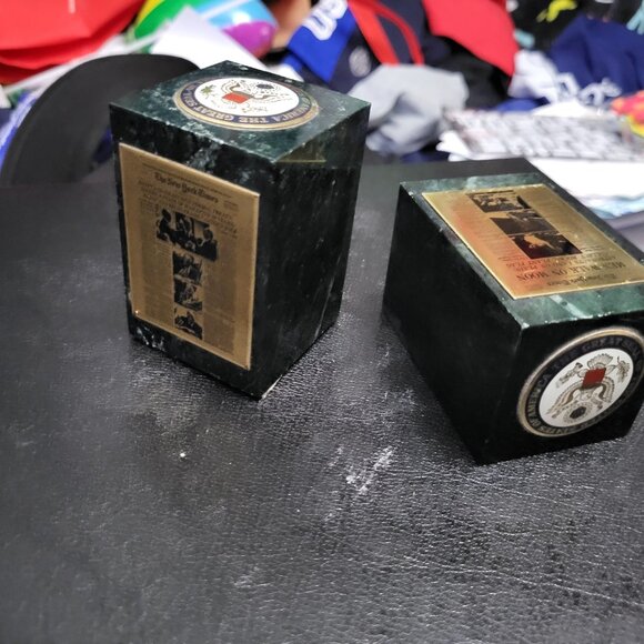 Vintage, Collectible Marble Paperweights w/ Great Seal of USA & iconic NY Times - Picture 2 of 12